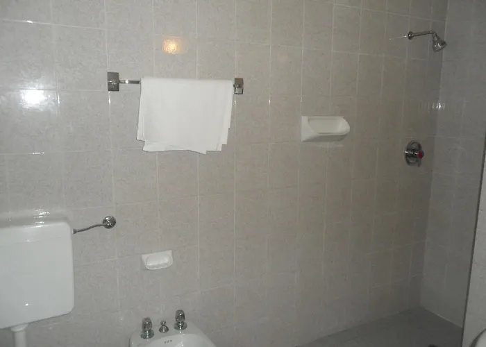 Hotel Autostop Duardi 2*